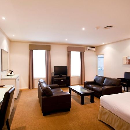 Beau Monde International Hotel Doncaster East Værelse billede