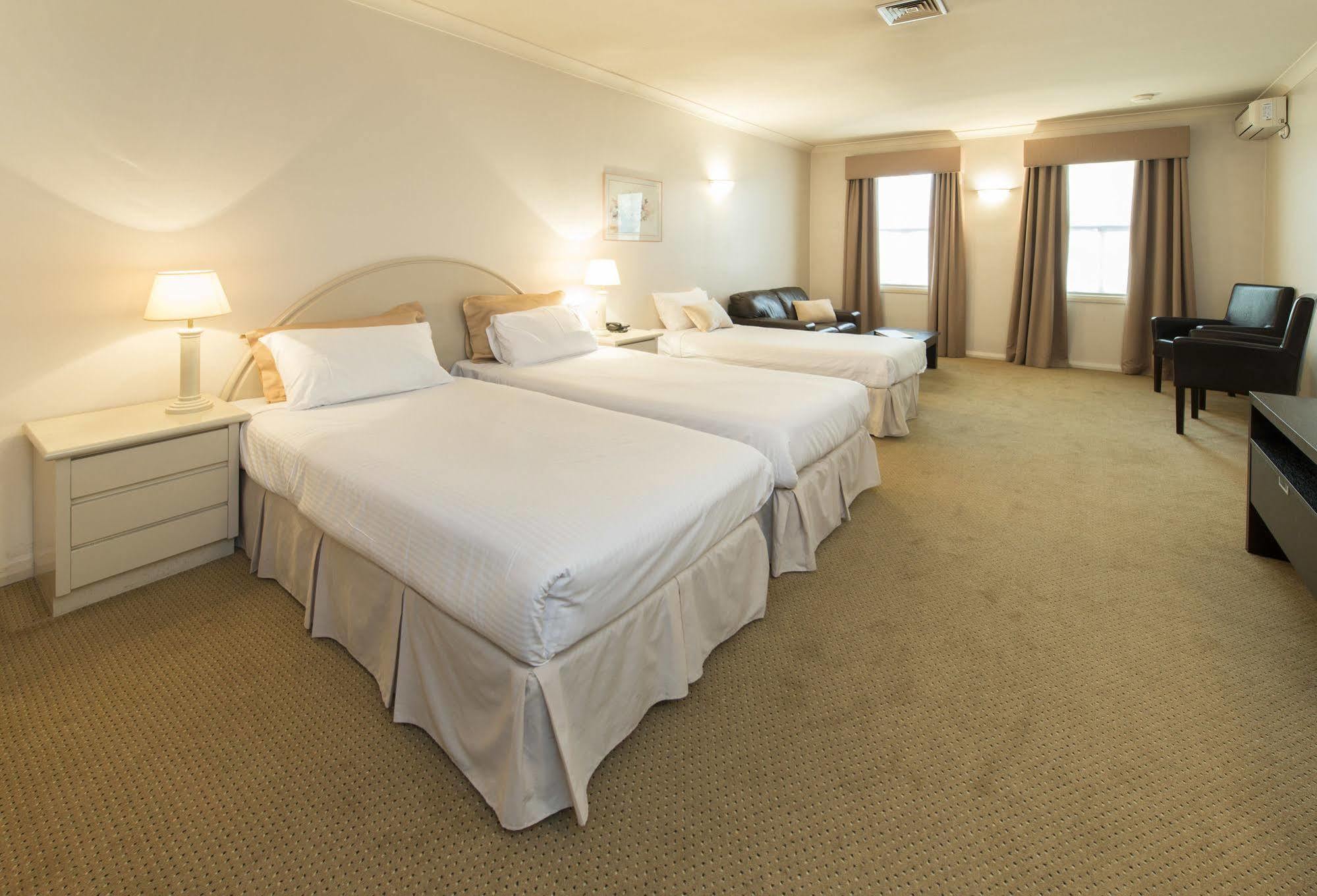 Beau Monde International Hotel Doncaster East Eksteriør billede