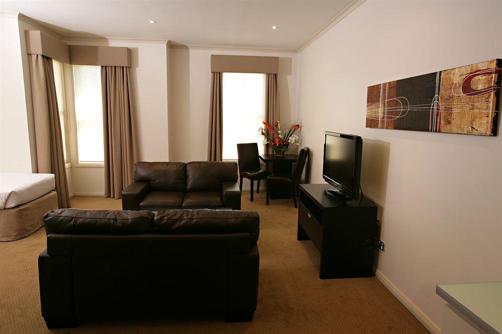 Beau Monde International Hotel Doncaster East Eksteriør billede